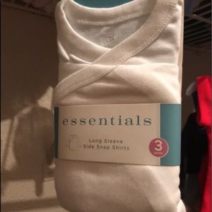 White newborn shirts